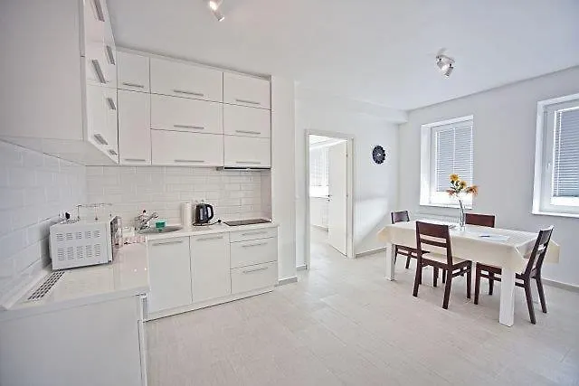Azur Haz Viola Apartment